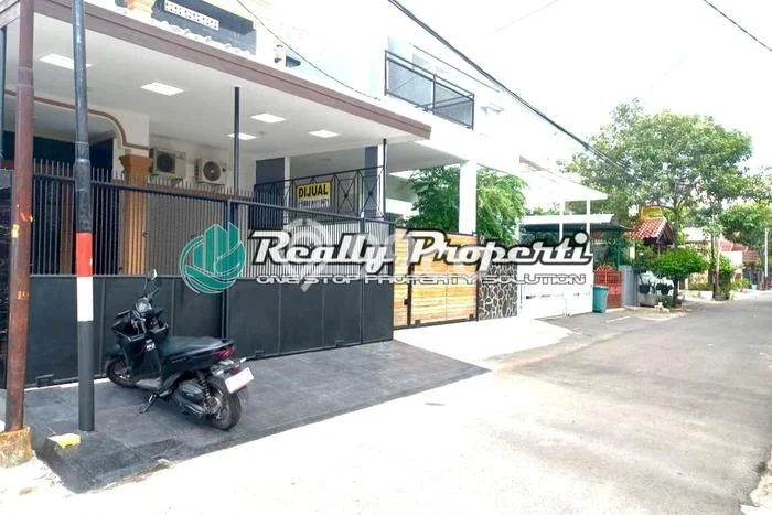 Rumah Eksklusif Dijual LT 120m2 di Duren Sawit, Jakarta Timur Rumah Eksklusif Dijual LT 120m2 di Duren Sawit, Jakarta Timur
