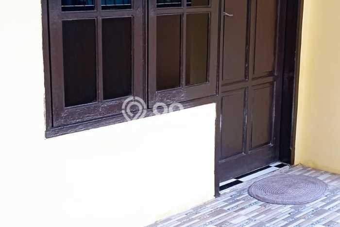 For Sale Hunian Rumah Terawat 3 Kamar di Nginden, Surabaya For Sale Hunian Rumah Terawat 3 Kamar di Nginden, Surabaya