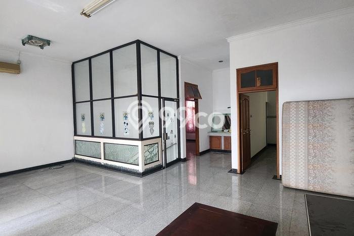 Hunian Mewah Siap Huni LT 190m2 di Mulyorejo, Surabaya Hunian Mewah Siap Huni LT 190m2 di Mulyorejo, Surabaya