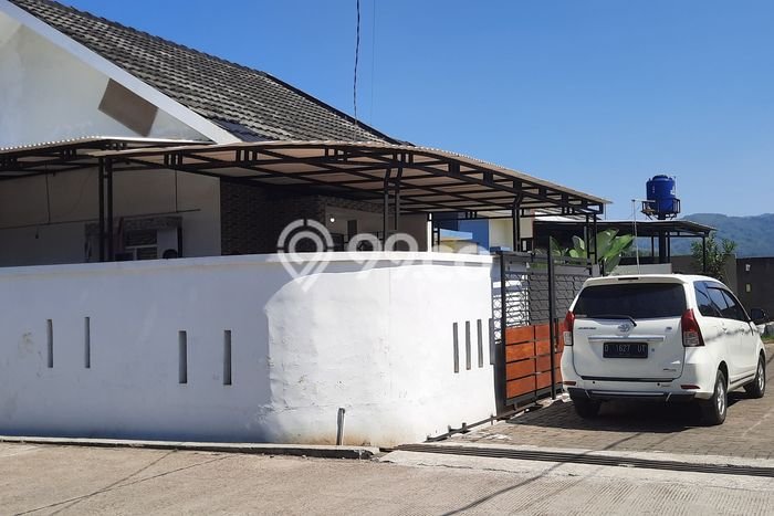 Jual Rumah Strategis Bagus Punya 2 KT di Soreang Bandung SHM Jual Rumah Strategis Bagus Punya 2 KT di Soreang Bandung SHM