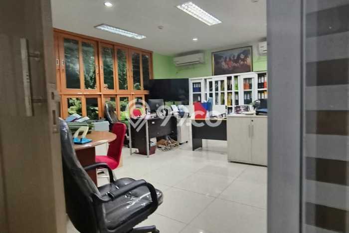 Dijual! Kantor di Setiabudi Jakarta Selatan LT 330m2 / LB 993m2 Kawasan Bisnis Dijual! Kantor di Setiabudi Jakarta Selatan LT 330m2 / LB 993m2 Kawasan Bisnis