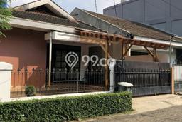 For Sale Hunian Rumah Terawat 3 Kamar di Sektor 1 - Bintaro, Jakarta Selatan For Sale Hunian Rumah Terawat 3 Kamar di Sektor 1 - Bintaro, Jakarta Selatan