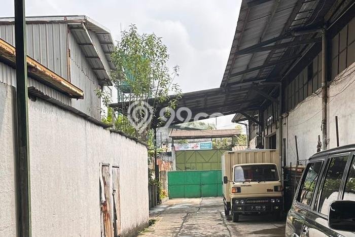 Pabrik Premium Kawasan Leuwi Gajah, Luas 2400m², Kawasan Komersial Pabrik Premium Kawasan Leuwi Gajah, Luas 2400m², Kawasan Komersial