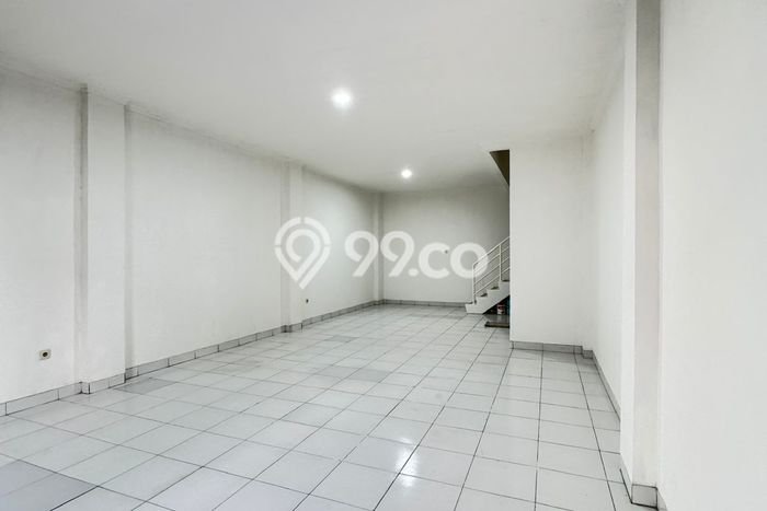 Ruko Dijual di Bandung LT 60m2 & LB 120m2 Lokasi Terbaik! Ruko Dijual di Bandung LT 60m2 & LB 120m2 Lokasi Terbaik!