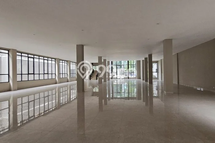 Kantor Komersial Disewakan di Coblong Bandung Luas 800m2 Kantor Komersial Disewakan di Coblong Bandung Luas 800m2