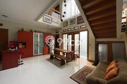 Siap Huni Rumah Mewah 4 Kamar di Batununggal Dekat ke Mana Saja Siap Huni Rumah Mewah 4 Kamar di Batununggal Dekat ke Mana Saja