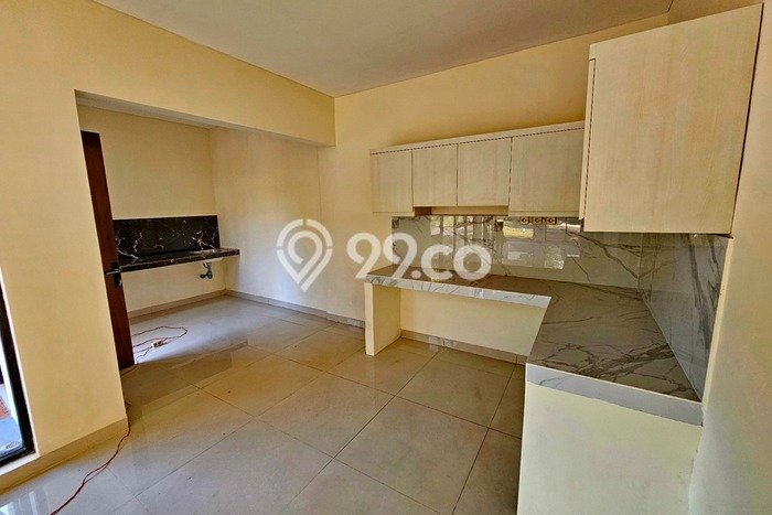 Rumah sewa siap pakai 4 KT di BSD, Tangerang Rumah sewa siap pakai 4 KT di BSD, Tangerang