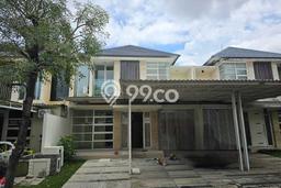 Ready to Use! Luxury House LT 180m2 Desain Elegan di Pakuwon Indah Ready to Use! Luxury House LT 180m2 Desain Elegan di Pakuwon Indah