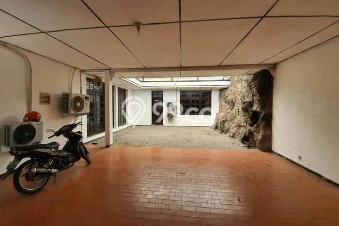 Rumah Kontrakan Surabaya LT 712m2 LB 429m2 Area Raya Darmo Rumah Kontrakan Surabaya LT 712m2 LB 429m2 Area Raya Darmo