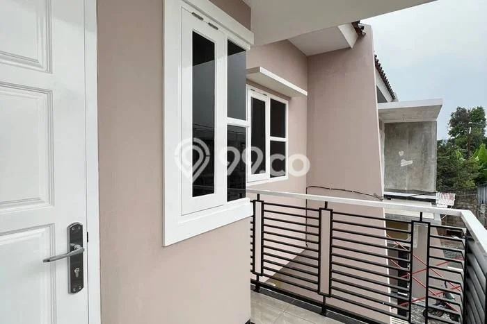 Dijual Rumah 4 Kamar Lokasi Strategis Bagus dan Strategis di Pancoran Mas Dijual Rumah 4 Kamar Lokasi Strategis Bagus dan Strategis di Pancoran Mas