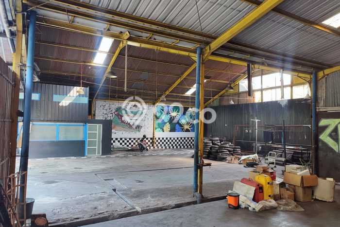 Kantor Bagus Dijual LB 550m2 Lokasi Strategis Surabaya Area Cocok untuk Berbisnis Kantor Bagus Dijual LB 550m2 Lokasi Strategis Surabaya Area Cocok untuk Berbisnis
