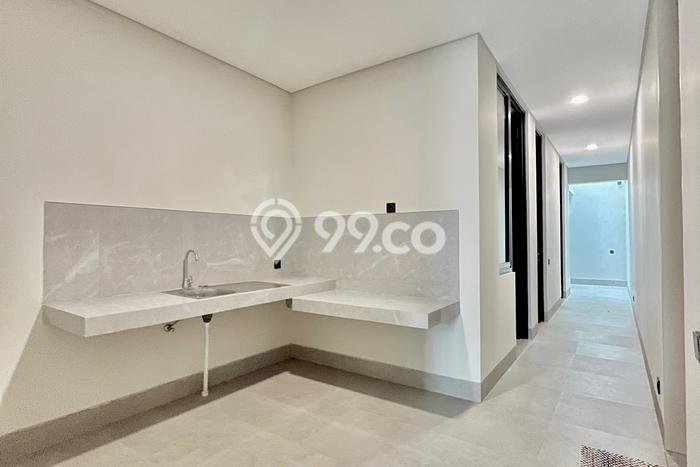 For Sale! Luxury House LT 240m2 Desain Modern di Graha For Sale! Luxury House LT 240m2 Desain Modern di Graha