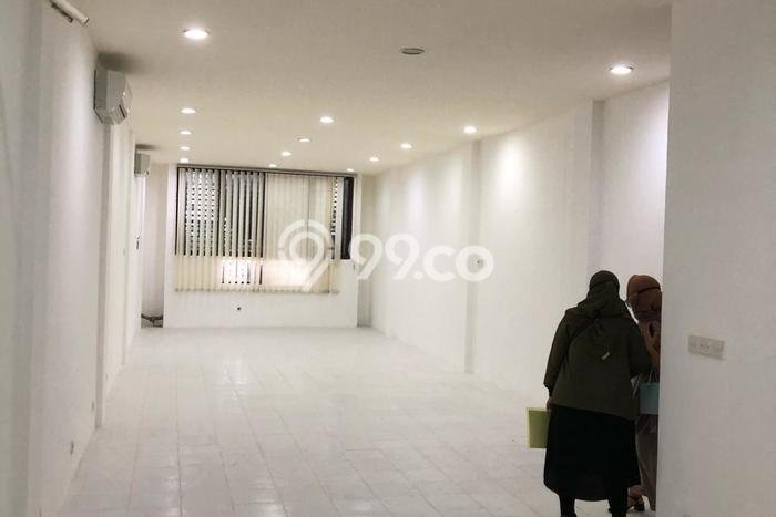 Area Ramai! Ruko Dijual di Sukolilo untuk Bisnis Luas Bangunan 200m2 Area Ramai! Ruko Dijual di Sukolilo untuk Bisnis Luas Bangunan 200m2