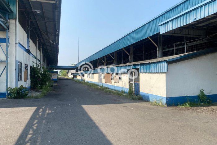 Unit Pabrik Paling Strategis di Karawang Timur Karawang dengan LB 20000m2 Unit Pabrik Paling Strategis di Karawang Timur Karawang dengan LB 20000m2