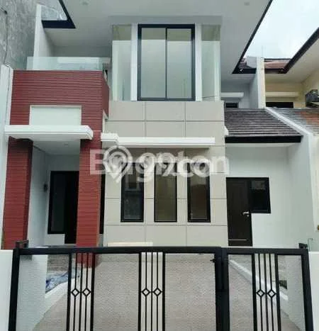 For Sale Rumah 3 Kamar Lokasi Ideal Nyaman dan Strategis di Sukolilo For Sale Rumah 3 Kamar Lokasi Ideal Nyaman dan Strategis di Sukolilo