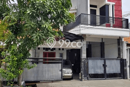 Rumah Strategis Modern Lb 200m2 di Rungkut, Surabaya Rumah Strategis Modern Lb 200m2 di Rungkut, Surabaya