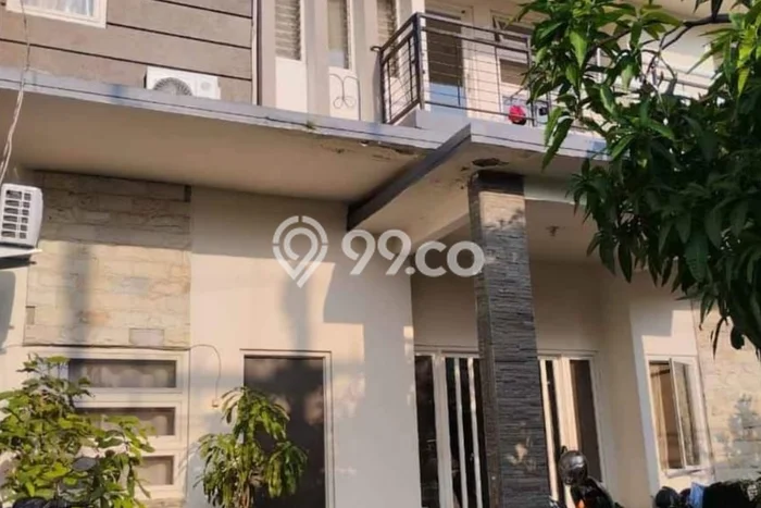Jual Rumah Strategis Bagus Punya 5 KT di Rungkut Surabaya SHM Jual Rumah Strategis Bagus Punya 5 KT di Rungkut Surabaya SHM