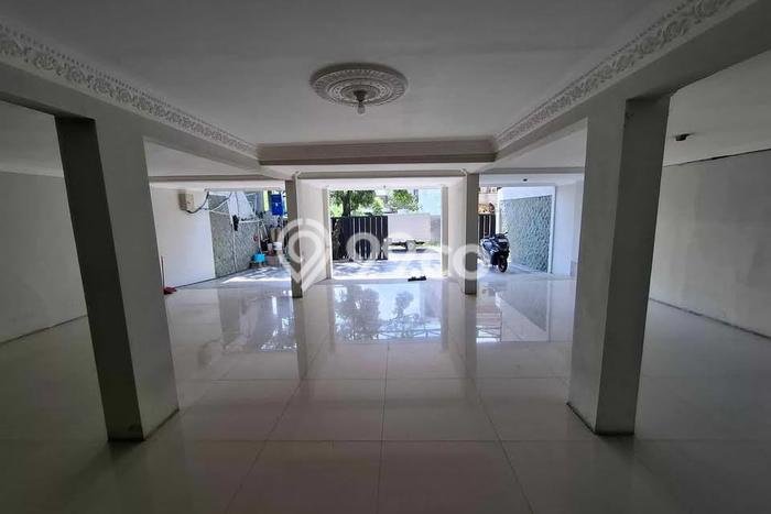 Hunian Eksklusif Dijual LT 300m2 di Tambaksari, Surabaya Hunian Eksklusif Dijual LT 300m2 di Tambaksari, Surabaya