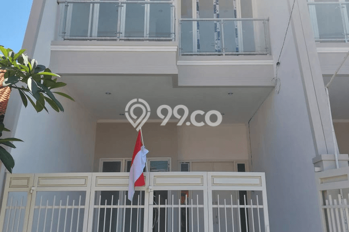 Hunian Cantik Minimalis Lb 115m2 di Mulyosari, Surabaya Hunian Cantik Minimalis Lb 115m2 di Mulyosari, Surabaya