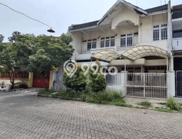 Dijual Rumah 10 Kamar Lokasi Ideal Nyaman dan Strategis di Wonocolo Dijual Rumah 10 Kamar Lokasi Ideal Nyaman dan Strategis di Wonocolo
