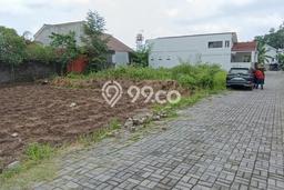 Tanah Kosong Dijual di Sleman dengan Area 221m2 Tanah Kosong Dijual di Sleman dengan Area 221m2