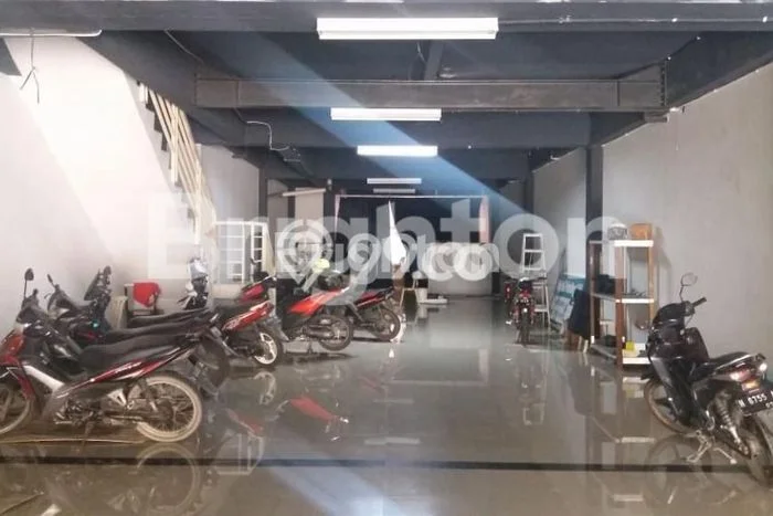 Unit Ruko Dijual di Bringin Semarang Luas Bangunan 400m2 Unit Ruko Dijual di Bringin Semarang Luas Bangunan 400m2