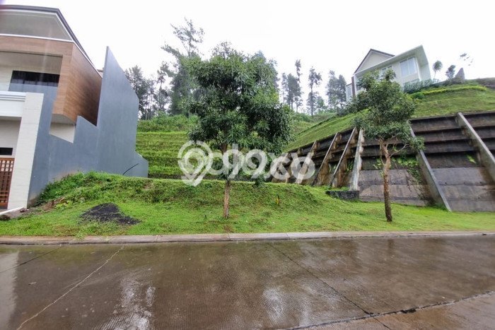 Kavling Tanah di Prigen Dijual Luas 200m2 Legalitas - Kavling Tanah di Prigen Dijual Luas 200m2 Legalitas -
