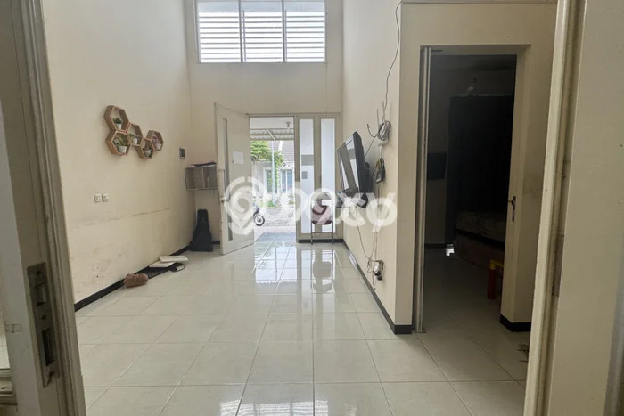 Rumah Cantik Siap Huni Di Taman Luas 60m2 Aman Rumah Cantik Siap Huni Di Taman Luas 60m2 Aman