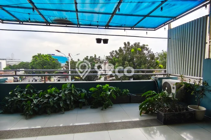 Unit Ruko Dijual di Jakarta Barat LT 77m2 & LB 230m2 Unit Ruko Dijual di Jakarta Barat LT 77m2 & LB 230m2
