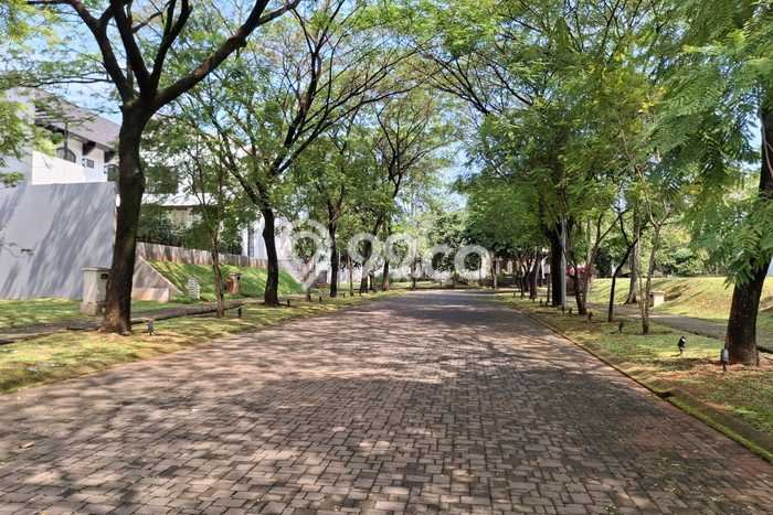 Tanah Dijual Lokasi Strategis di Tangerang dengan Luas 513m2 Tanah Dijual Lokasi Strategis di Tangerang dengan Luas 513m2