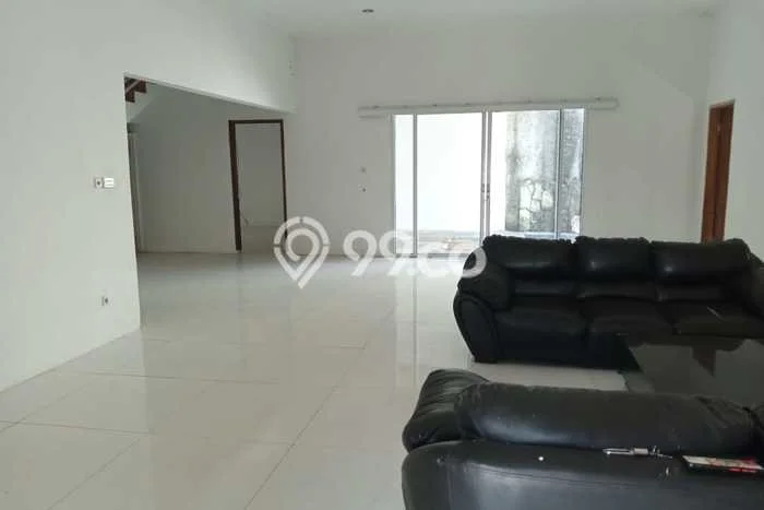 Jual Rumah Favorit Siap Huni LB 300m2 di Arcamanik, Bandung Jual Rumah Favorit Siap Huni LB 300m2 di Arcamanik, Bandung