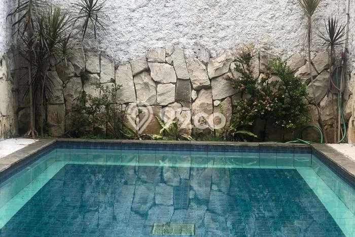 Jual Rumah Favorit Siap Huni LB 300m2 di Arcamanik, Bandung Jual Rumah Favorit Siap Huni LB 300m2 di Arcamanik, Bandung