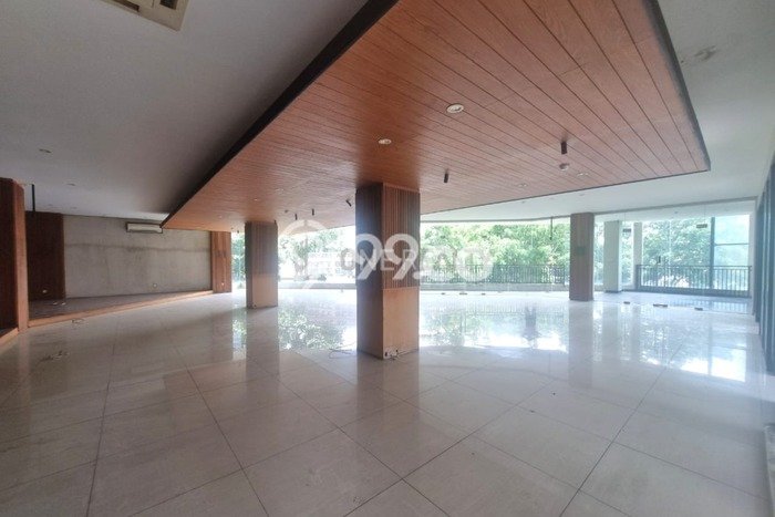 Kantor Dijual di Jakarta Selatan LT 1977m2 & LB 4000m2 Lokasi Terbaik! Kantor Dijual di Jakarta Selatan LT 1977m2 & LB 4000m2 Lokasi Terbaik!