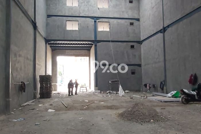Gudang Komersial Dijual di Periuk Tangerang LT 261m2 & LB 270m2 Gudang Komersial Dijual di Periuk Tangerang LT 261m2 & LB 270m2