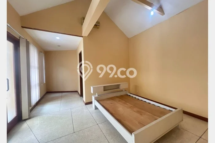 Sewa Rumah Bagus di Menteng Harga Rp 550 Juta/ Tahun Sewa Rumah Bagus di Menteng Harga Rp 550 Juta/ Tahun