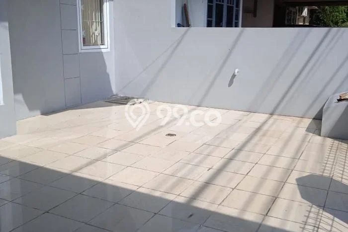 Disewakan Rumah Murah di BSD Nusaloka Tangerang dengan 3 KT Disewakan Rumah Murah di BSD Nusaloka Tangerang dengan 3 KT