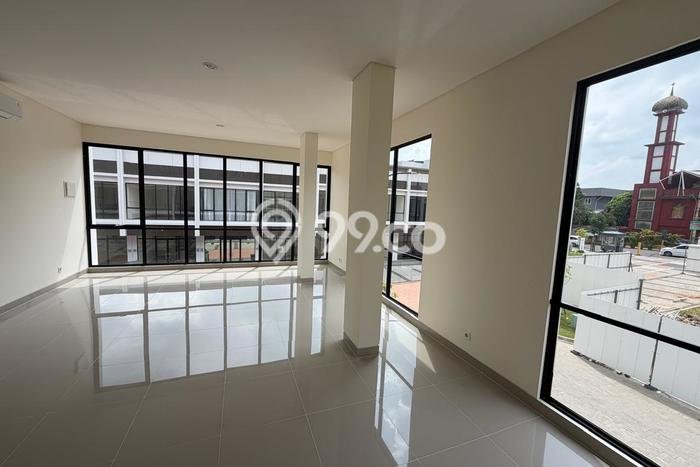 FOR RENT! Ruko di Gading Serpong Cocok untuk Bisnis 110m2 FOR RENT! Ruko di Gading Serpong Cocok untuk Bisnis 110m2