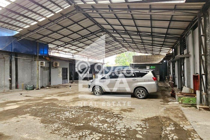 Gudang untuk Disewa di Pusat Bandung Luas Bangunan 3500m2 Gudang untuk Disewa di Pusat Bandung Luas Bangunan 3500m2