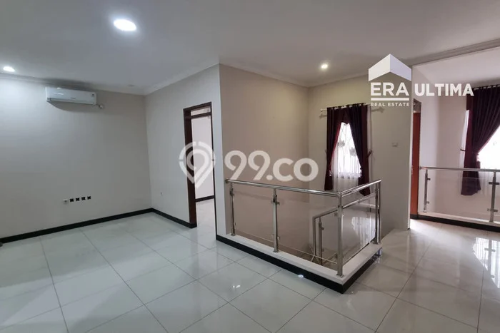Lokasi strategis! Rumah siap huni disewakan di Margahayu LB 300m2 Lokasi strategis! Rumah siap huni disewakan di Margahayu LB 300m2