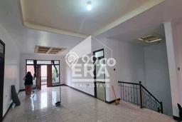 Siap Huni Hunian Elit 6 Kamar di Batununggal Dekat ke Mana Saja Siap Huni Hunian Elit 6 Kamar di Batununggal Dekat ke Mana Saja