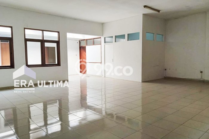 For Sale! Luxury House LT 225m2 Desain Elegan di Pasteur For Sale! Luxury House LT 225m2 Desain Elegan di Pasteur