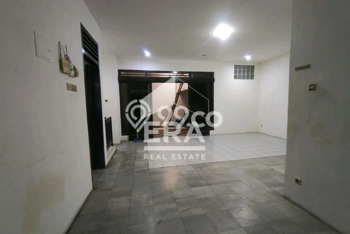 FOR RENT! Ruko di Asia Afrika Cocok untuk Bisnis 150m2 FOR RENT! Ruko di Asia Afrika Cocok untuk Bisnis 150m2
