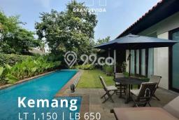 Hunian Elit LB 650m2 Siap Pakai Desain Elegan di Kemang, Jakarta Selatan Hunian Elit LB 650m2 Siap Pakai Desain Elegan di Kemang, Jakarta Selatan