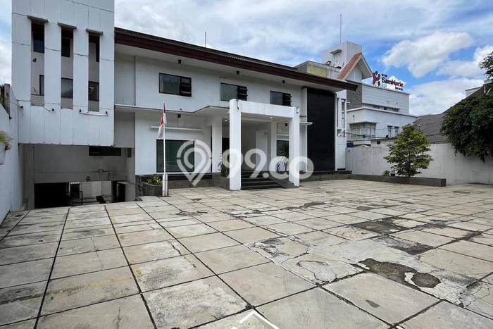 Kantor Dijual di Jakarta Selatan LT 1237m2 & LB 1000m2 Lokasi Terbaik! Kantor Dijual di Jakarta Selatan LT 1237m2 & LB 1000m2 Lokasi Terbaik!