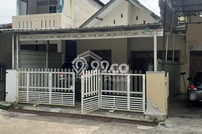 HARGA SPESIAL! Rumah di Puspowarno, Akses ke Pusat Kota, 4 KT, Luas 175m² LB 175m² HARGA SPESIAL! Rumah di Puspowarno, Akses ke Pusat Kota, 4 KT, Luas 175m² LB 175m²