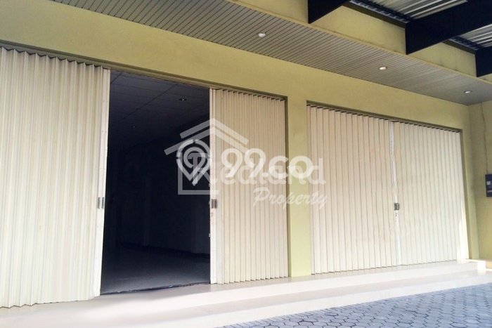 Ruko Dijual di Ungaran Barat Semarang dengan Luas Bangunan 240m2 Ruko Dijual di Ungaran Barat Semarang dengan Luas Bangunan 240m2