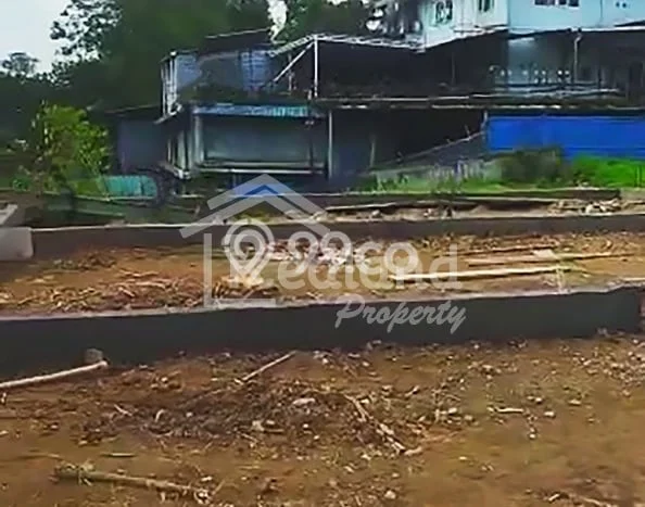 Gudang Disewa di Semarang dengan LB 750m2 Area Komersial Ramai Gudang Disewa di Semarang dengan LB 750m2 Area Komersial Ramai