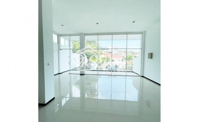 FOR SALE! Ruko di Gajah Mungkur Semarang, LT 181m2, LB 324m2 FOR SALE! Ruko di Gajah Mungkur Semarang, LT 181m2, LB 324m2