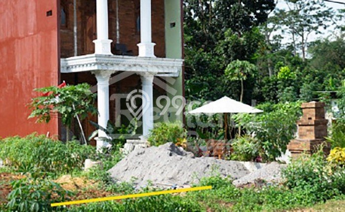 Tanah Komersial Dijual di Gunung Pati Semarang 400m2 Tanah Komersial Dijual di Gunung Pati Semarang 400m2