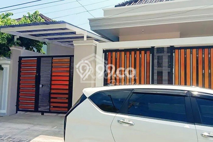 For Sale! Premium House LT 250m2 Desain Modern di Tawangmas For Sale! Premium House LT 250m2 Desain Modern di Tawangmas